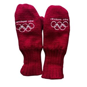 Hudson’s Bay Vancouver 2010 Red Olympic Knitted Mittens Size L/XL Canada VTG HBC